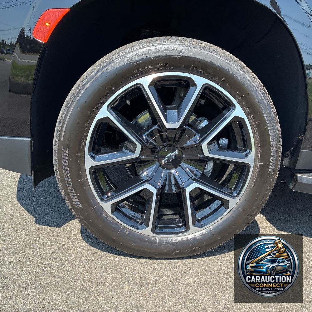 2024 Chevrolet Suburban RST