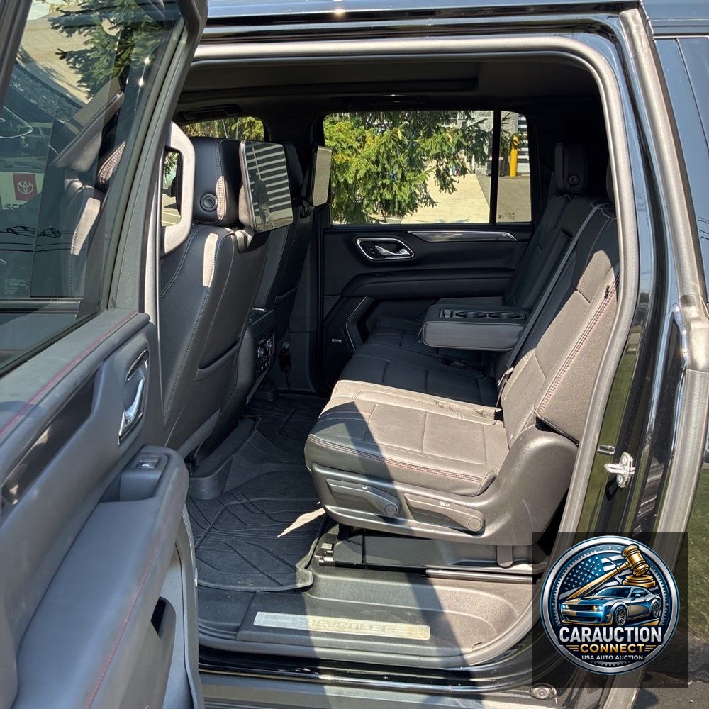 2024 Chevrolet Suburban RST