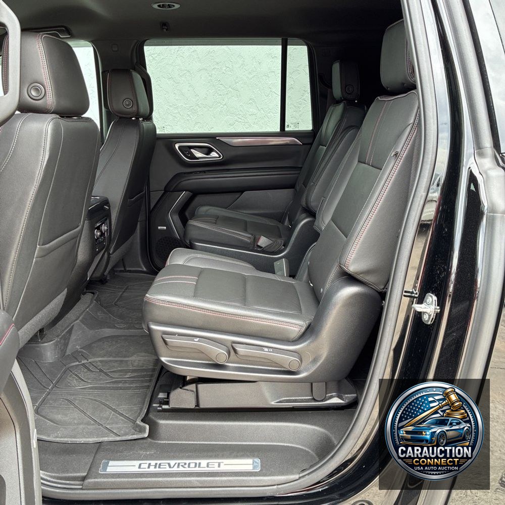 2022 Chevrolet Suburban RST