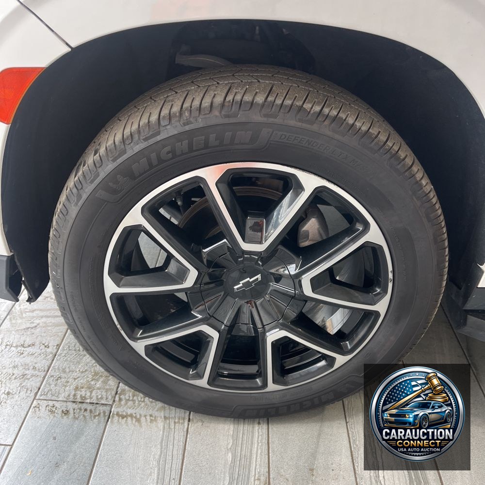 2021 Chevrolet Suburban RST
