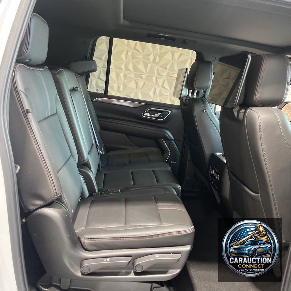 2021 Chevrolet Suburban RST