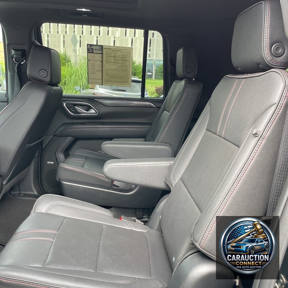 2023 Chevrolet Suburban RST