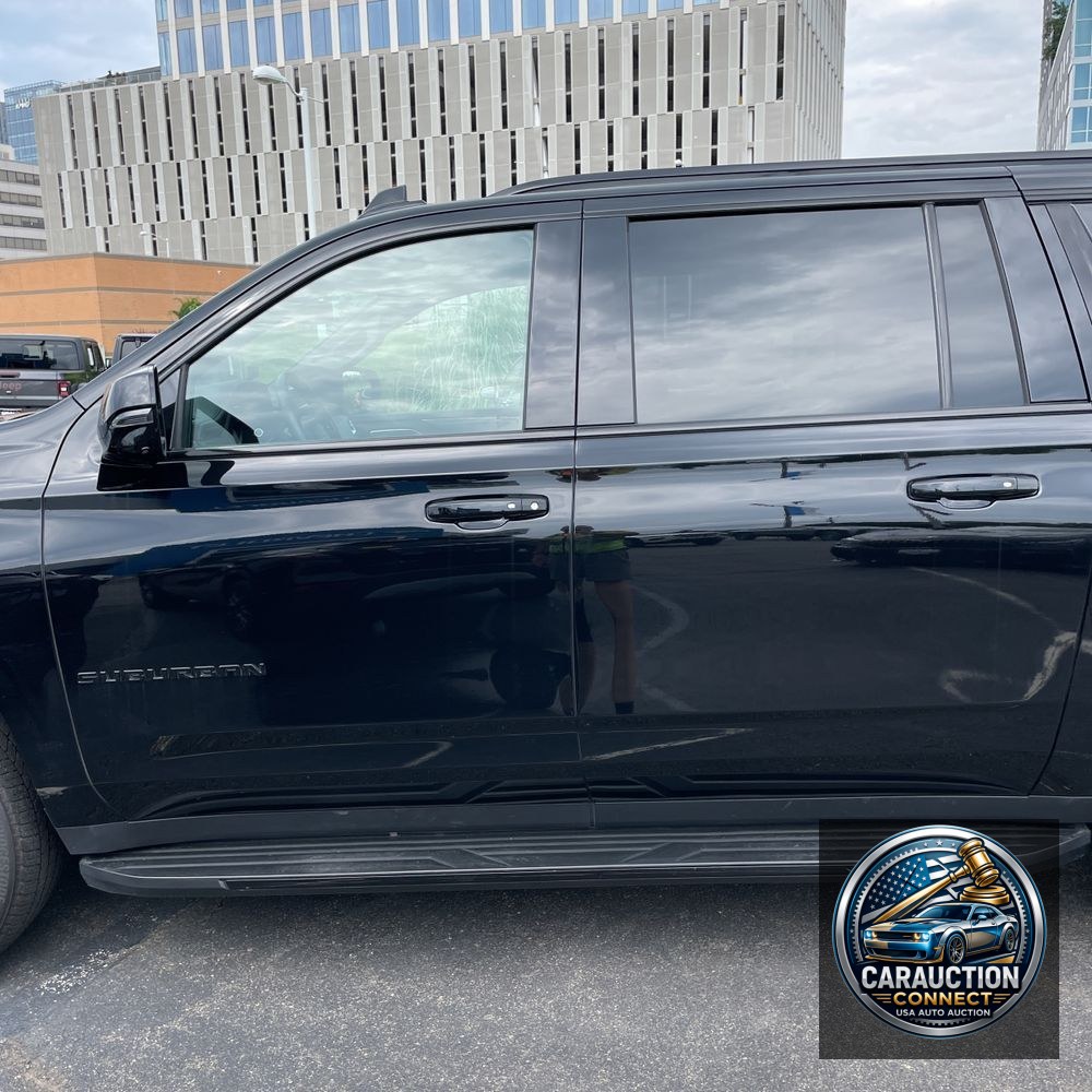 2023 Chevrolet Suburban RST