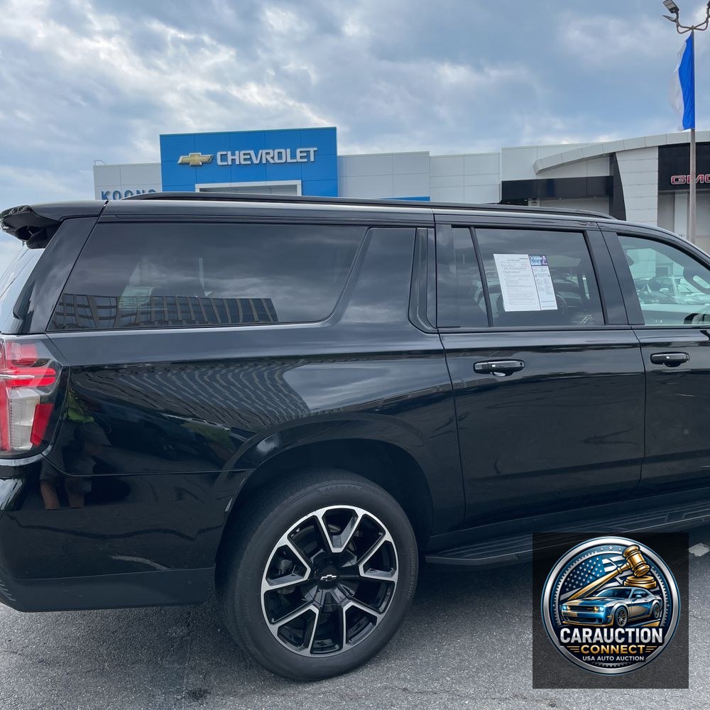 2023 Chevrolet Suburban RST