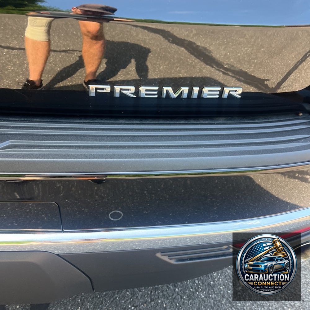 2024 Chevrolet Suburban Premier