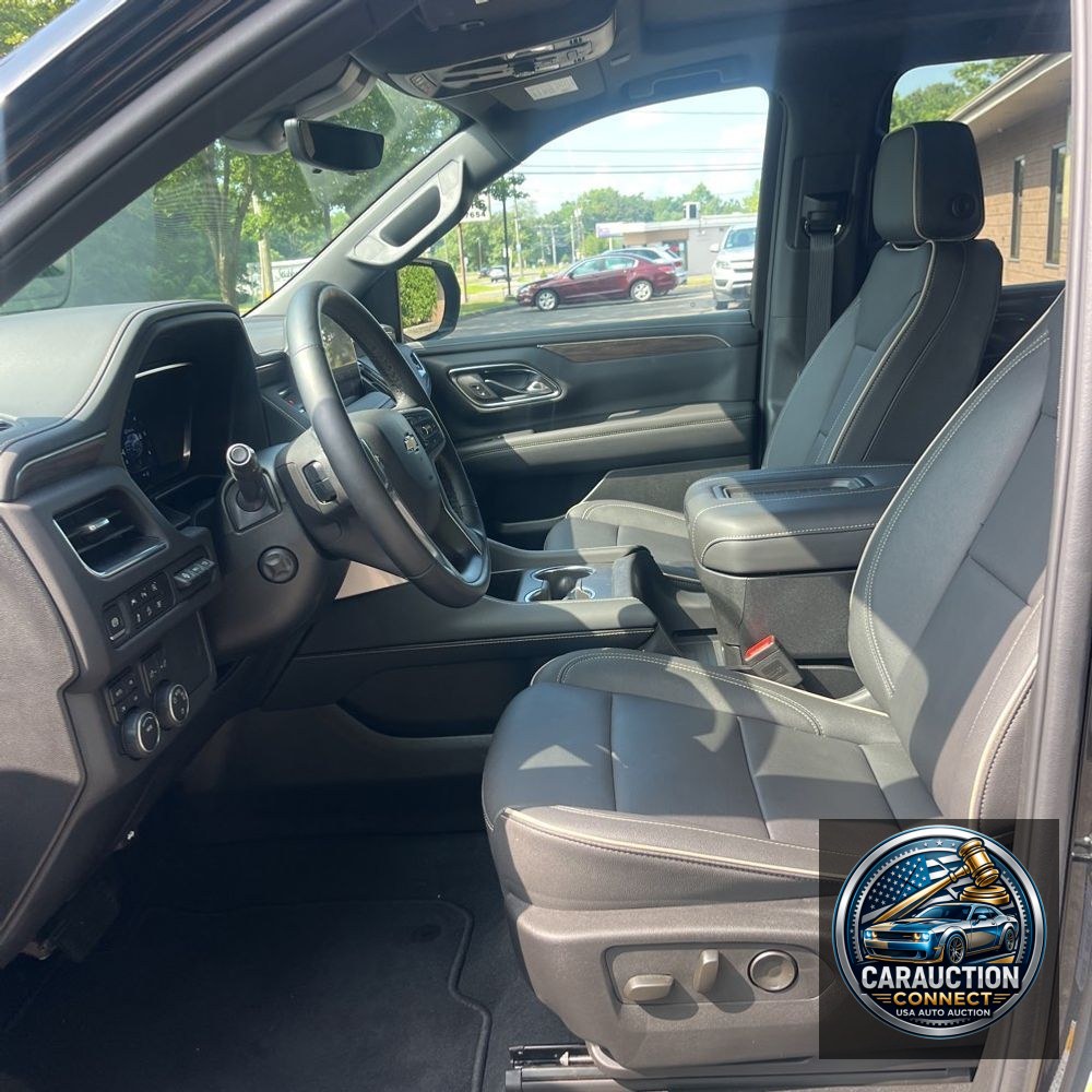 2024 Chevrolet Suburban Premier