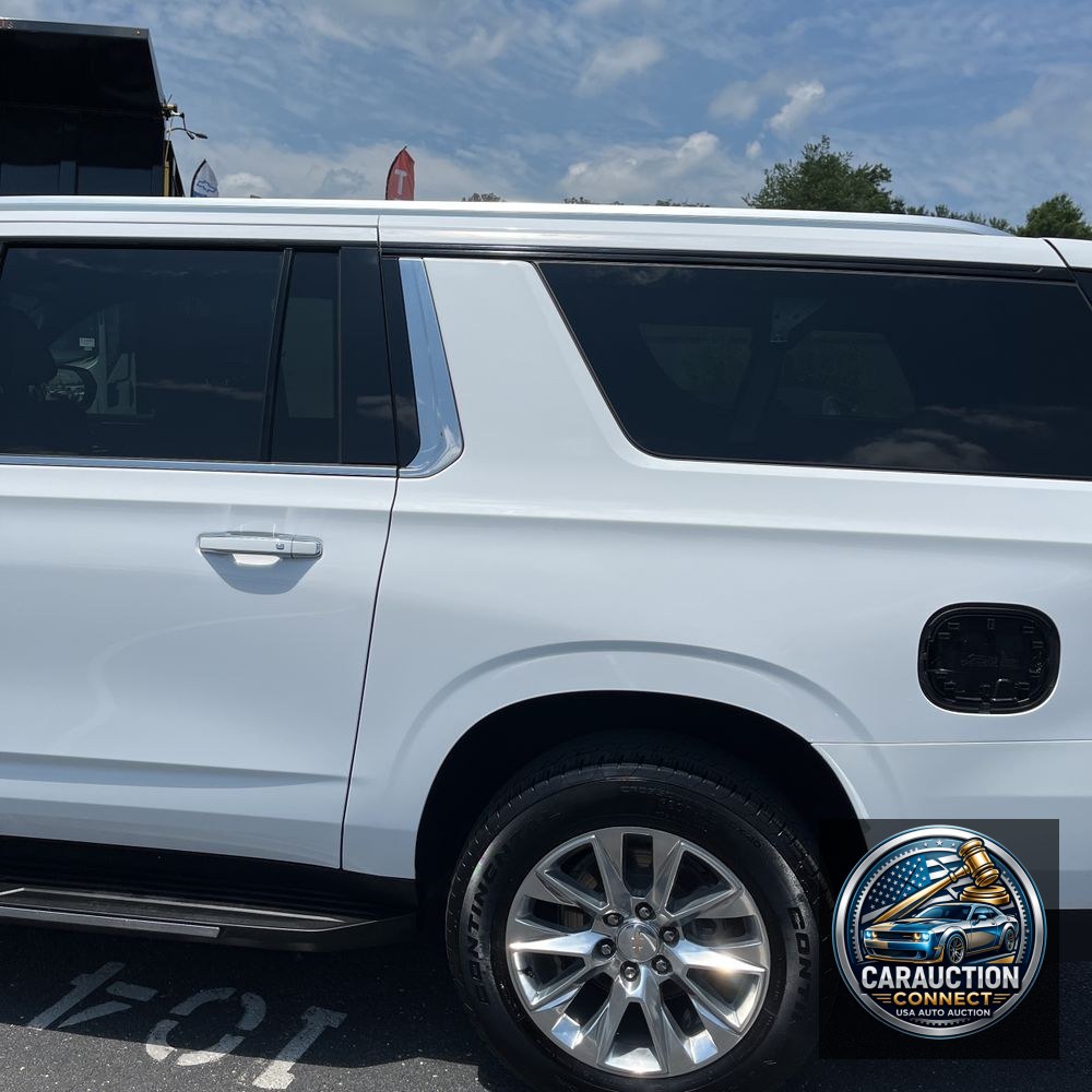 2023 Chevrolet Suburban Premier