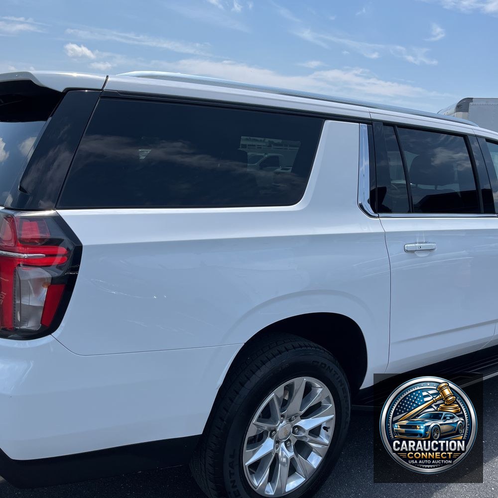 2023 Chevrolet Suburban Premier