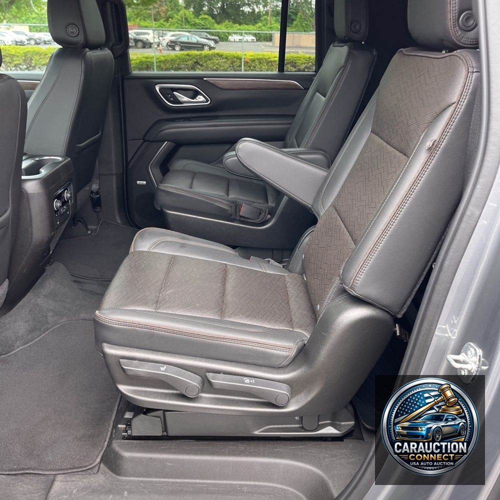 2021 Chevrolet Suburban High Country