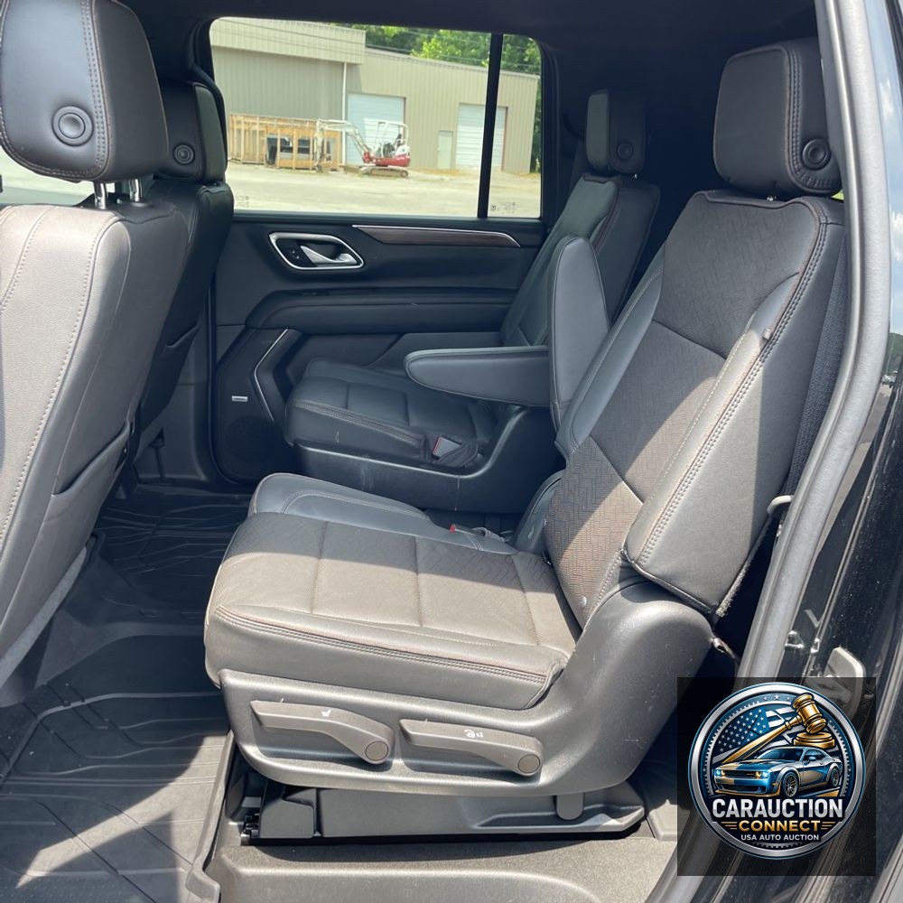2022 Chevrolet Suburban High Country