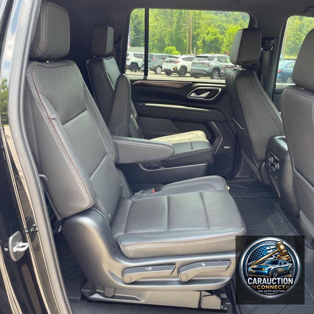 2022 Chevrolet Suburban High Country