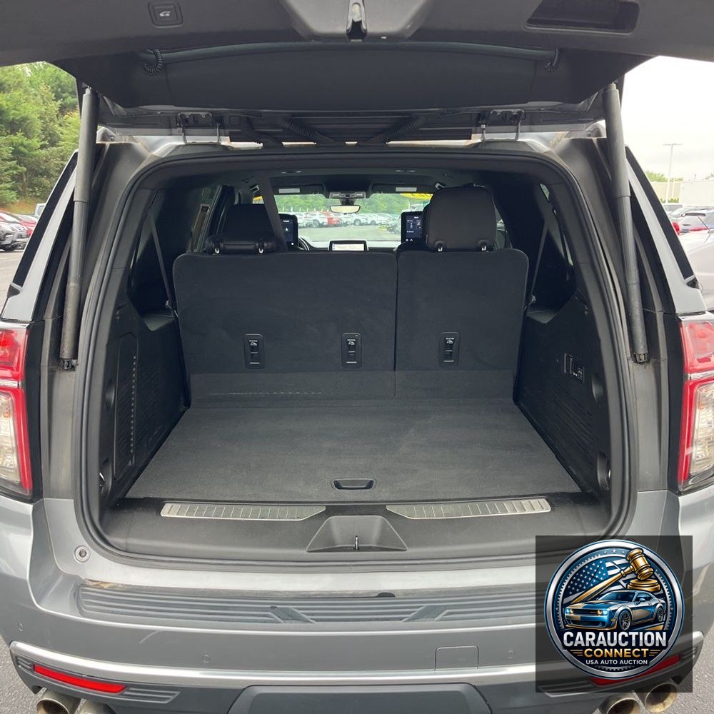2021 Chevrolet Suburban High Country