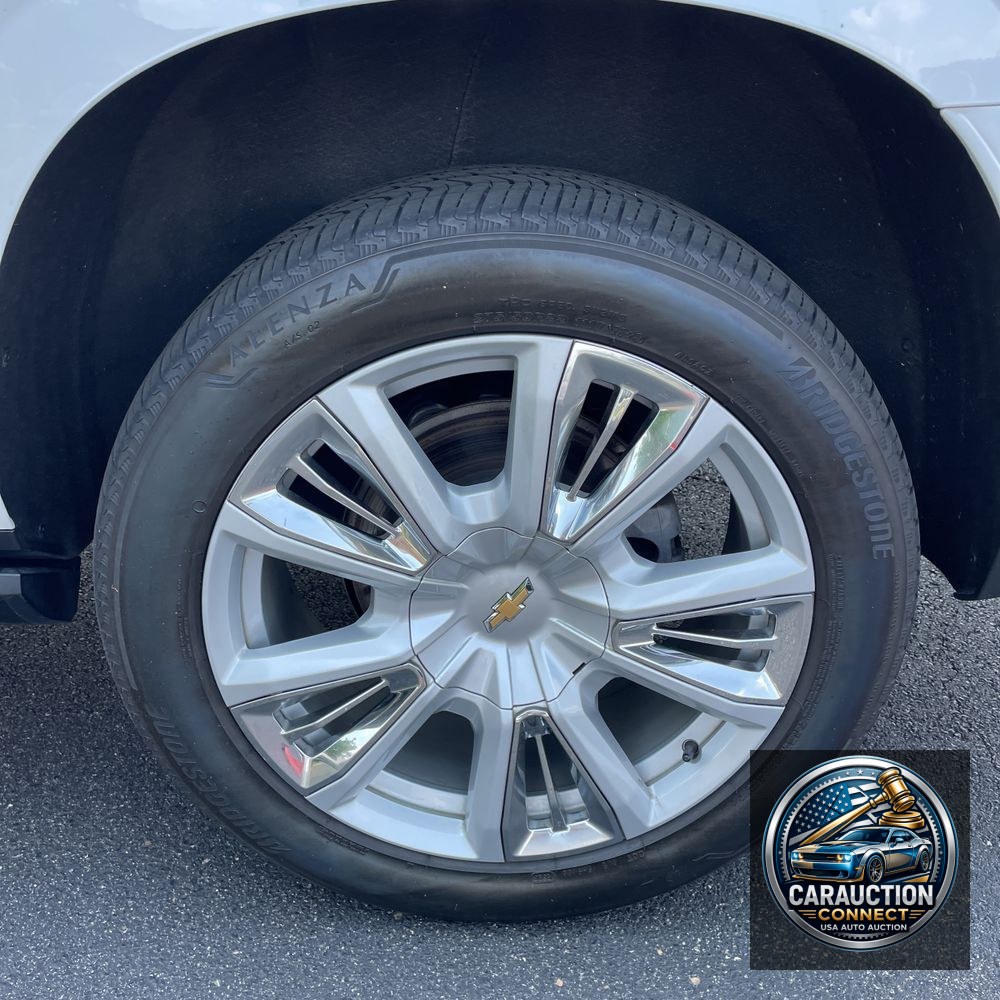 2022 Chevrolet Suburban High Country
