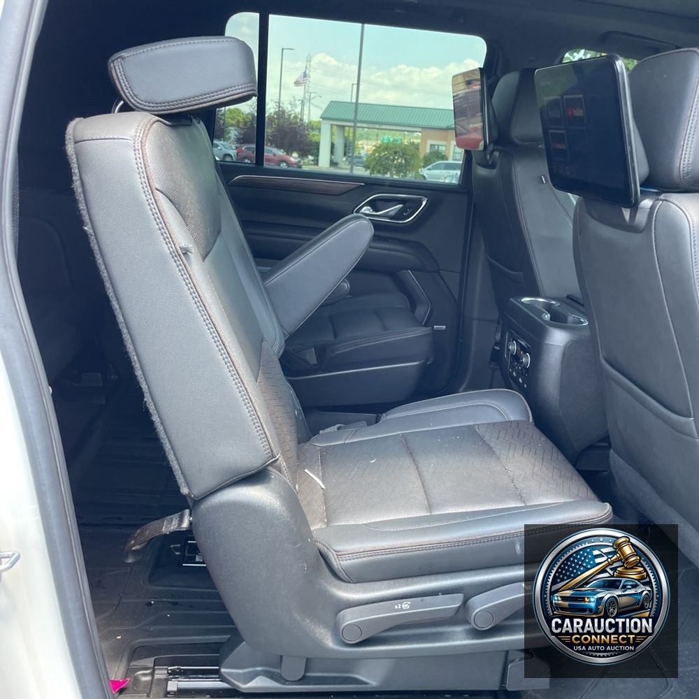 2022 Chevrolet Suburban High Country