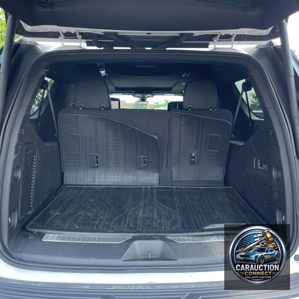 2022 Chevrolet Suburban High Country
