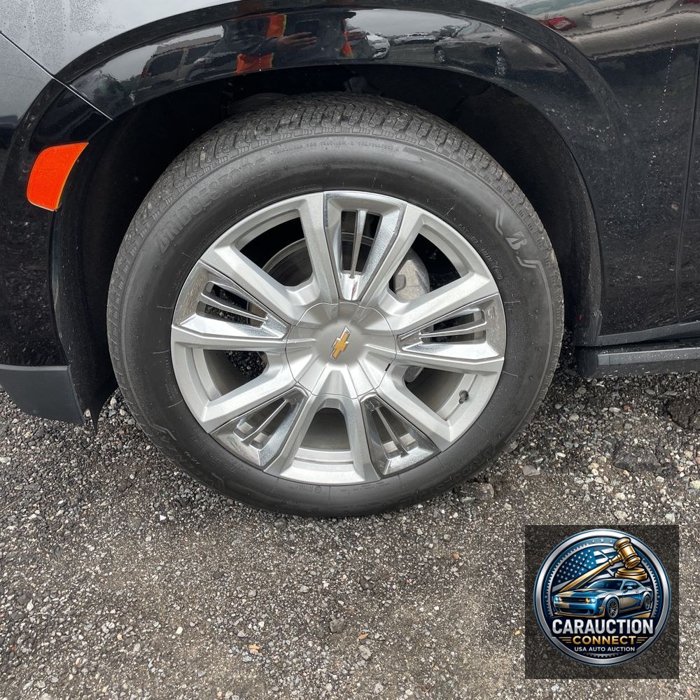 2023 Chevrolet Suburban High Country