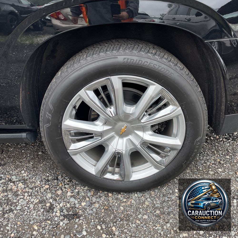 2023 Chevrolet Suburban High Country