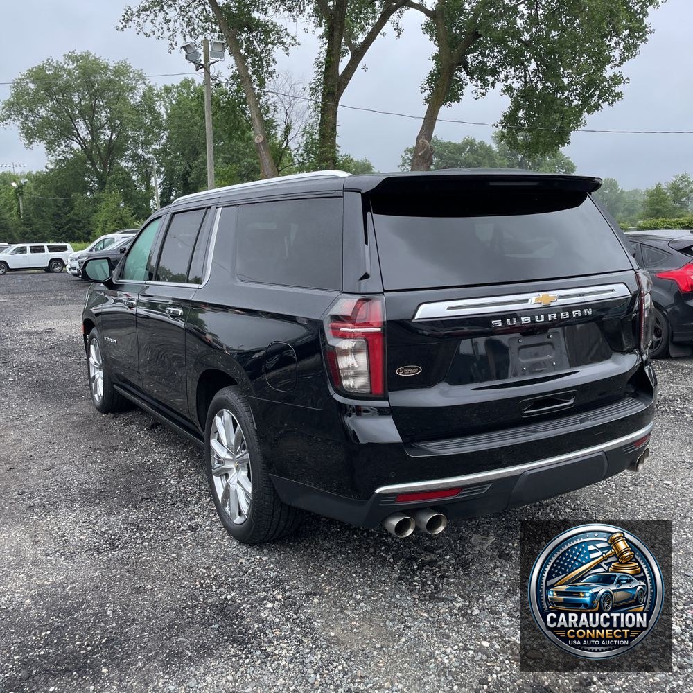 2023 Chevrolet Suburban High Country