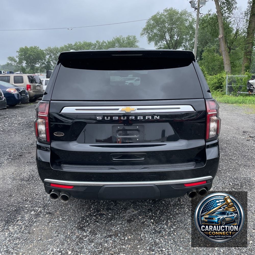 2023 Chevrolet Suburban High Country