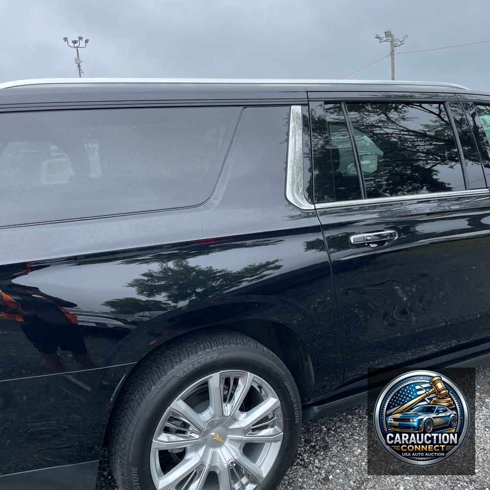 2023 Chevrolet Suburban High Country