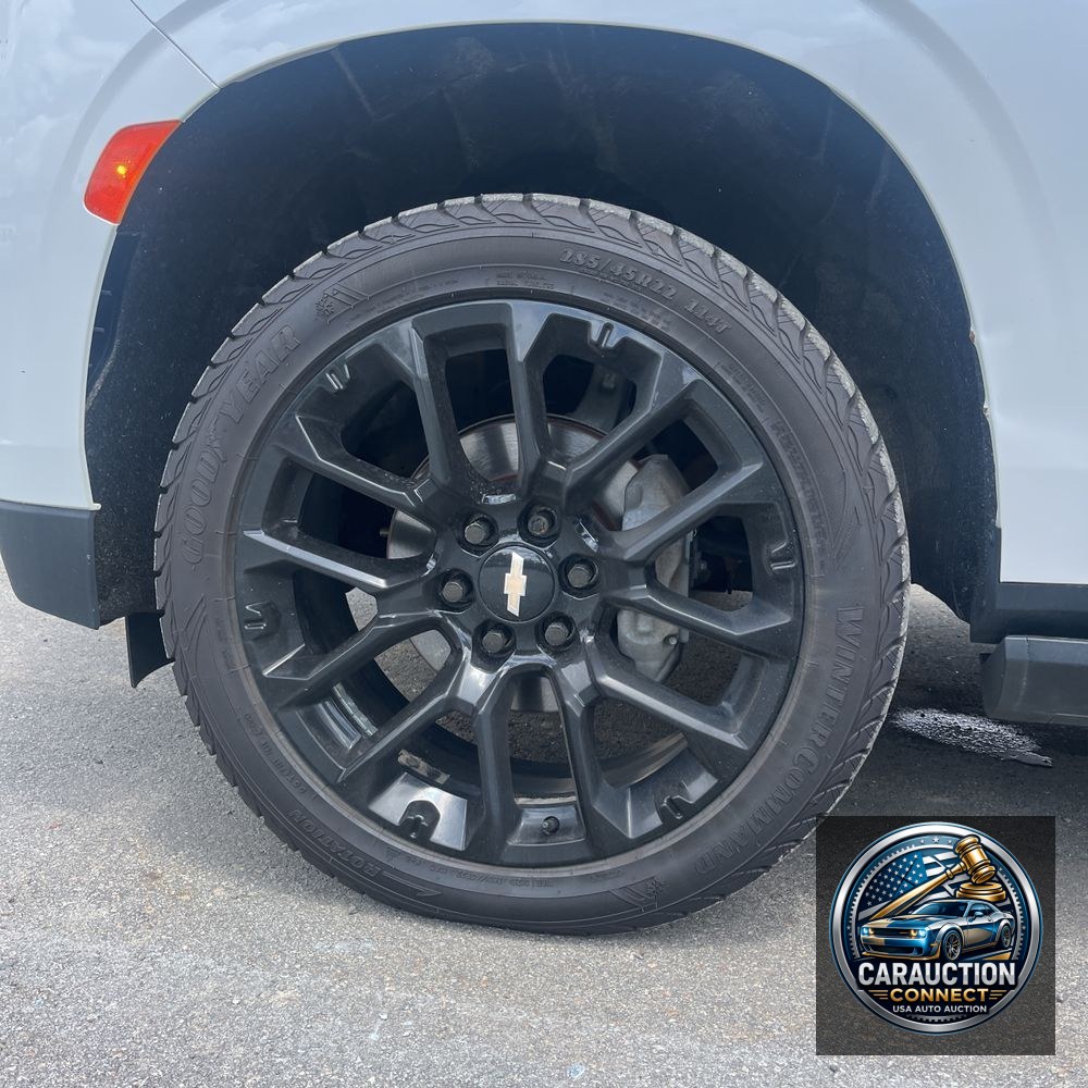 2023 Chevrolet Suburban High Country