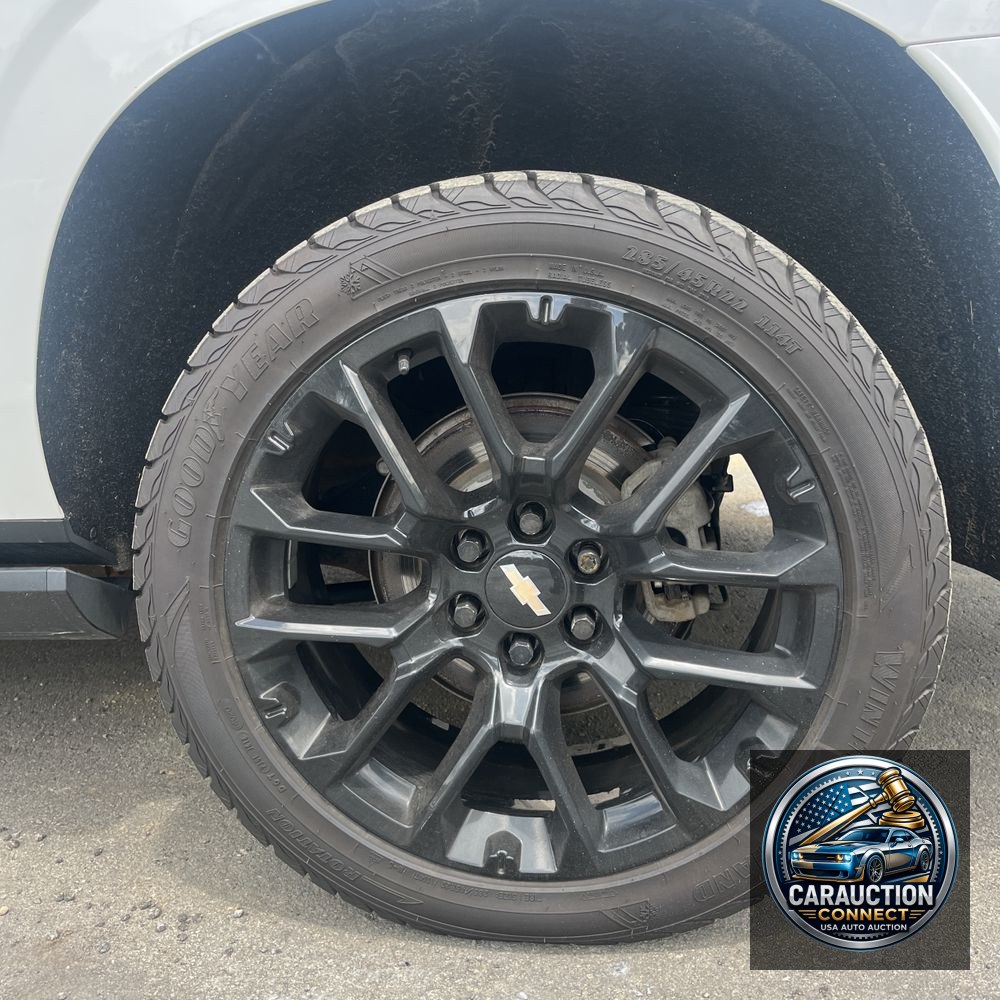 2023 Chevrolet Suburban High Country