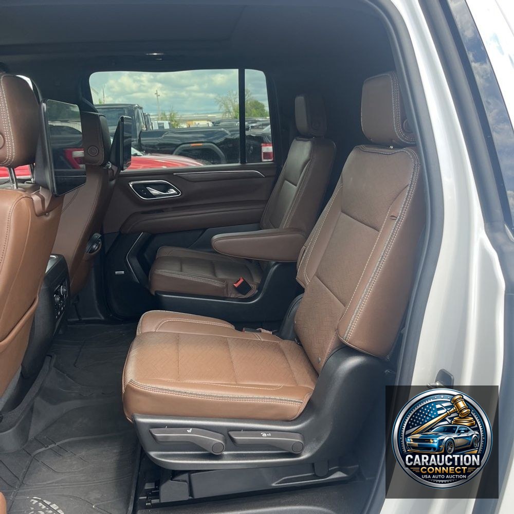 2023 Chevrolet Suburban High Country