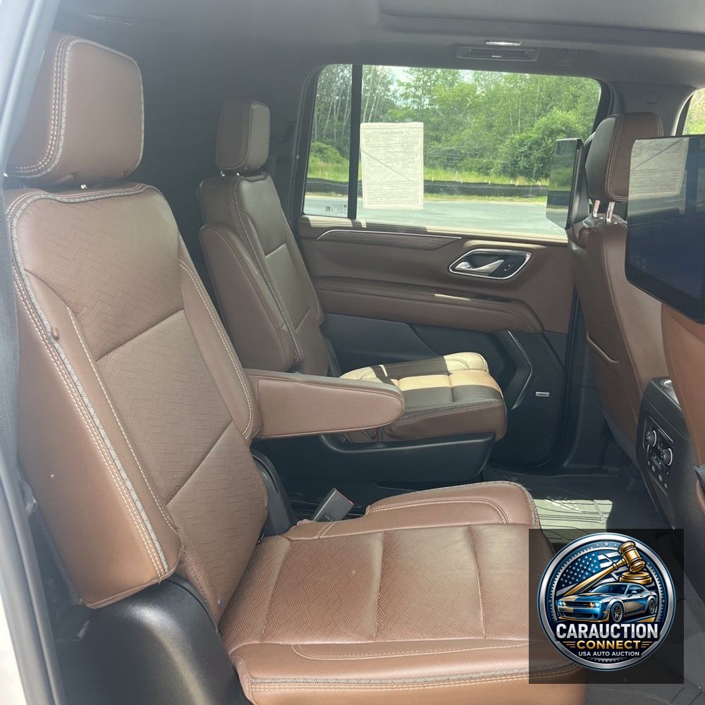 2023 Chevrolet Suburban High Country