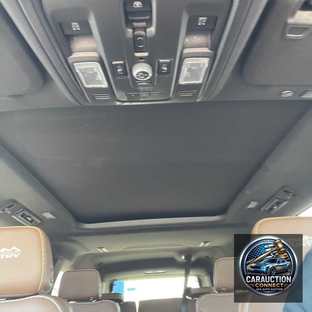 2023 Chevrolet Suburban High Country
