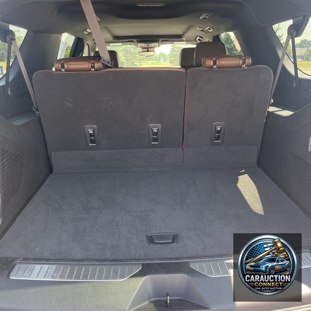 2023 Chevrolet Suburban High Country