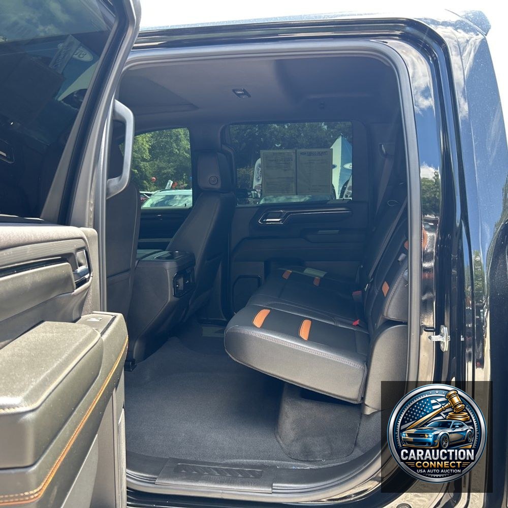 2024 GMC Sierra 2500 AT4