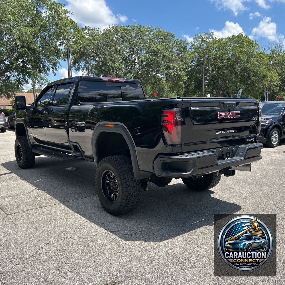 2024 GMC Sierra 2500 AT4