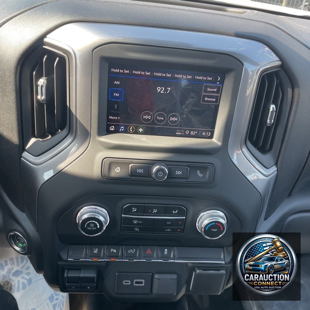 2024 GMC Sierra 2500HD Pro