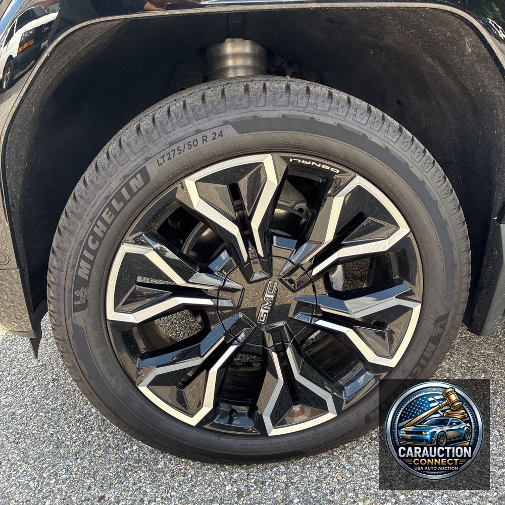 2025 GMC Sierra EV Denali