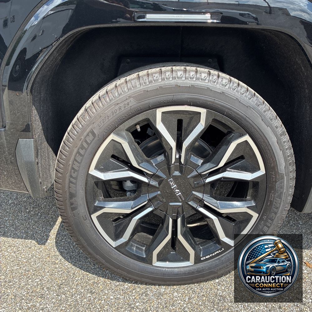 2025 GMC Sierra EV Denali