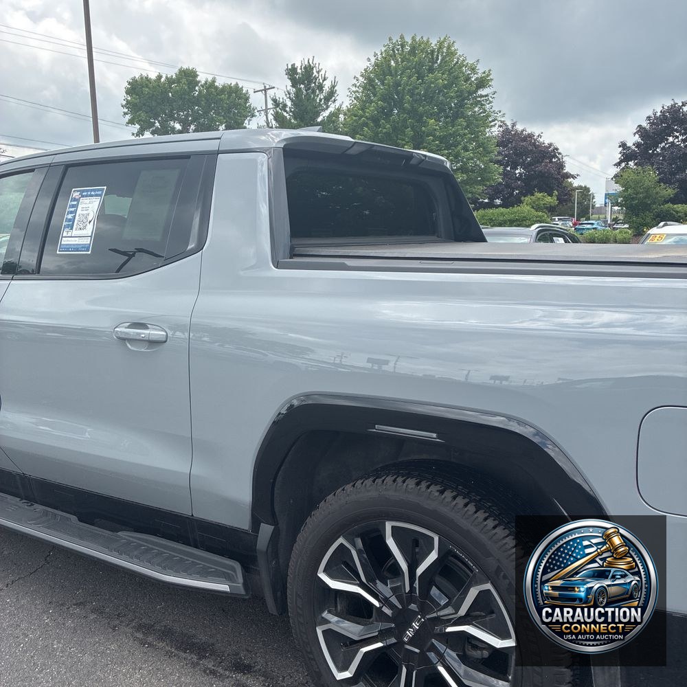 2025 GMC Sierra EV Denali