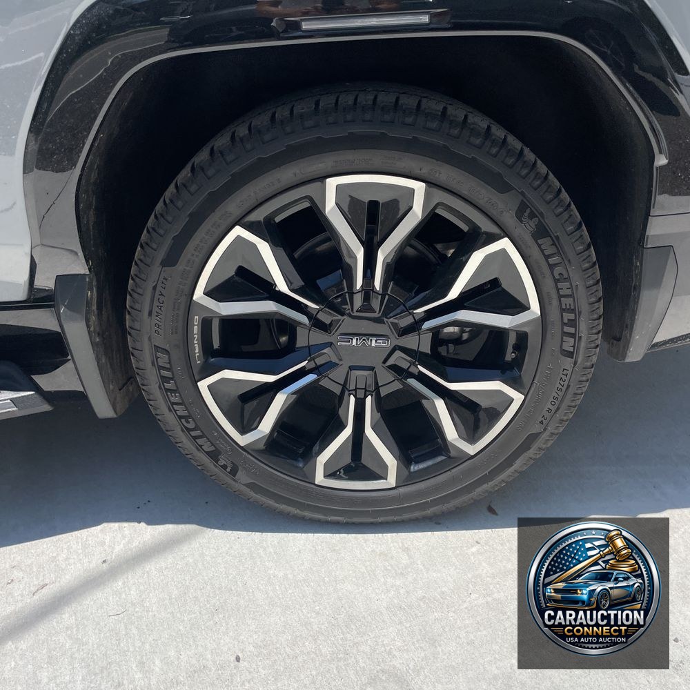 2025 GMC Sierra EV Denali