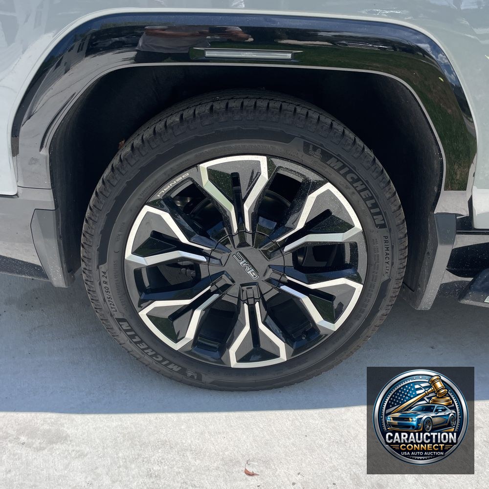 2025 GMC Sierra EV Denali