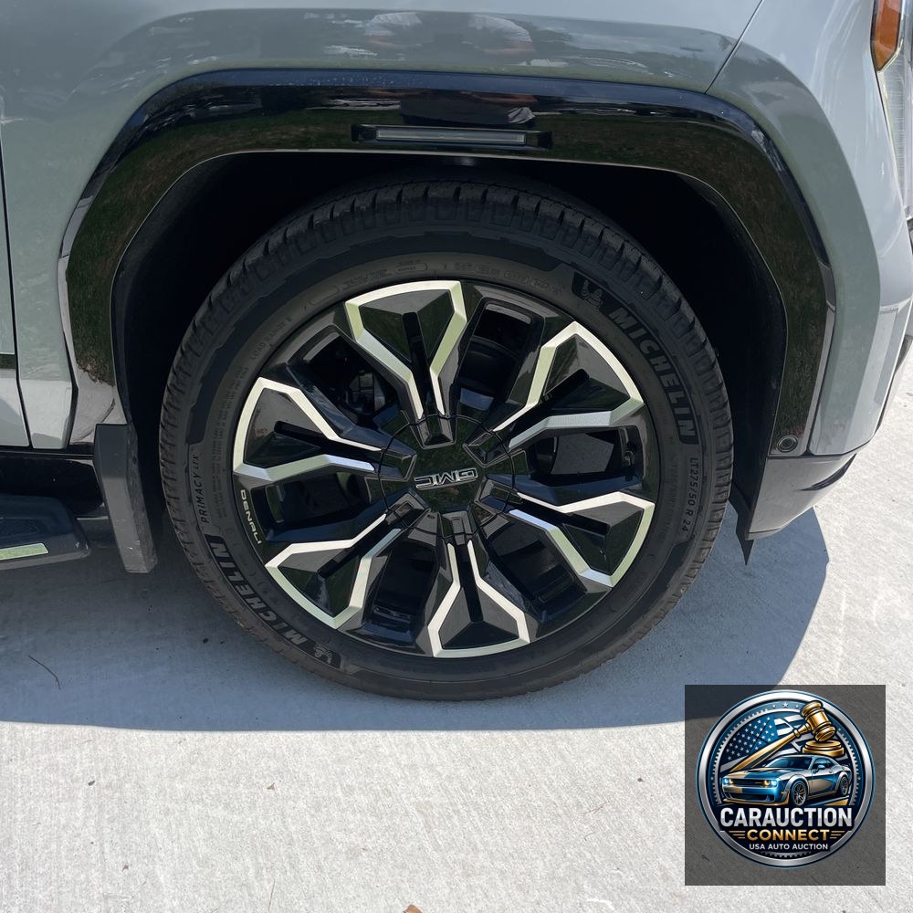 2025 GMC Sierra EV Denali