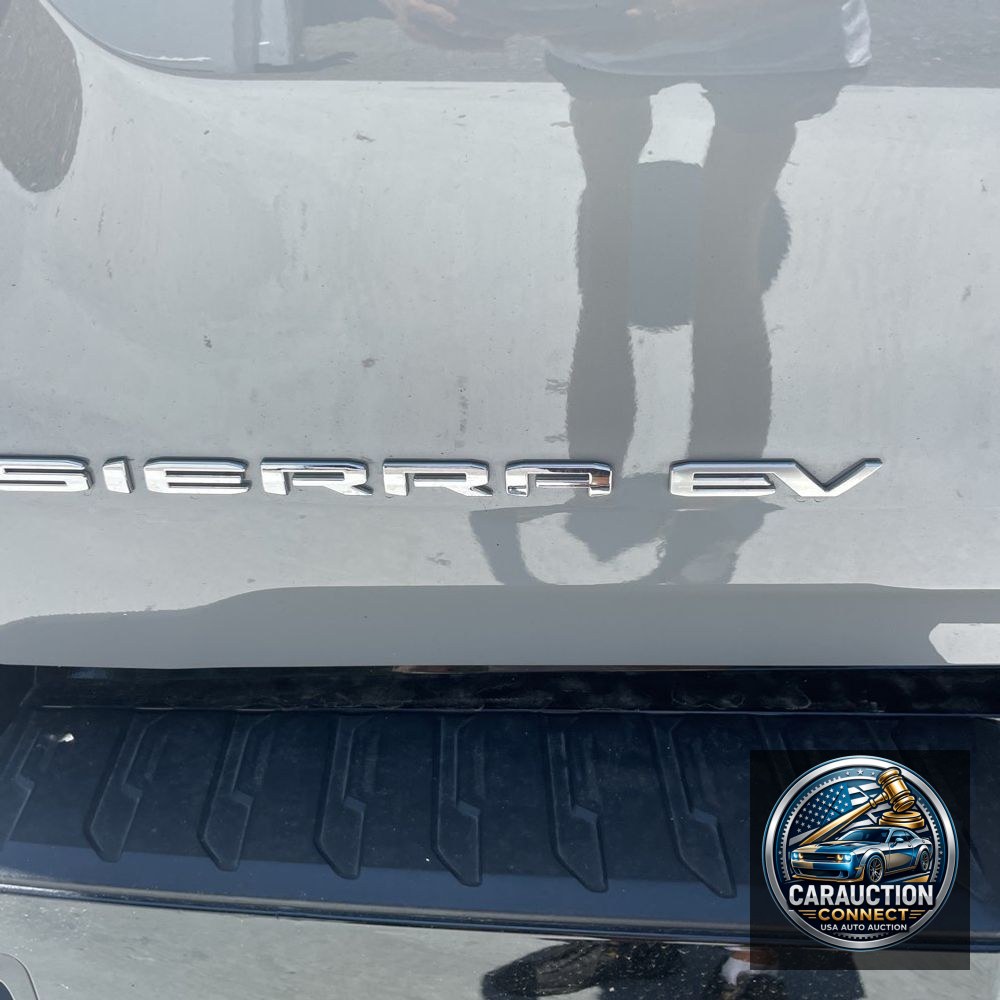 2025 GMC Sierra EV Denali