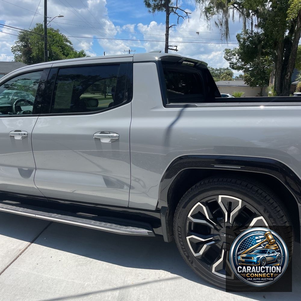 2025 GMC Sierra EV Denali