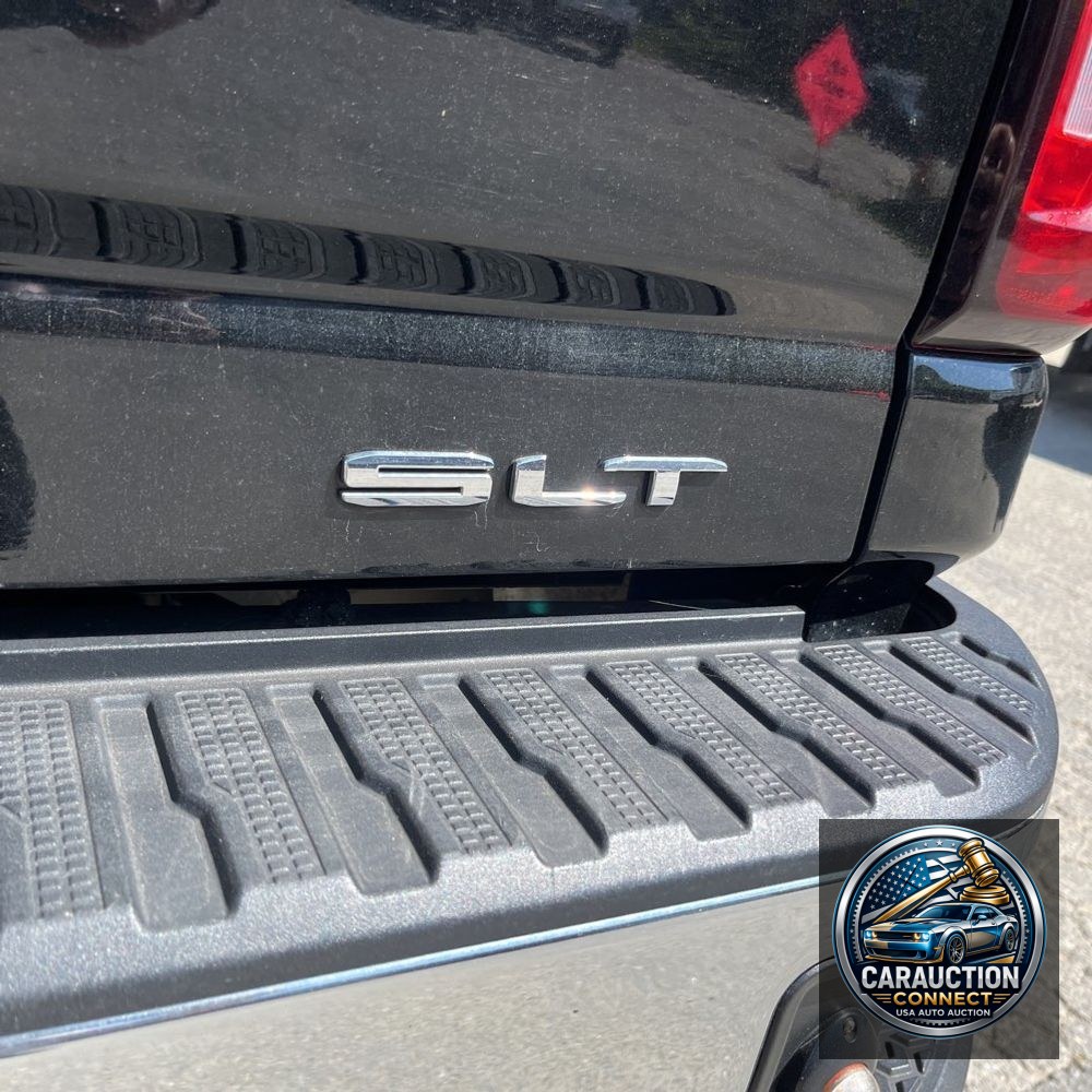 2023 GMC Sierra 2500HD SLT