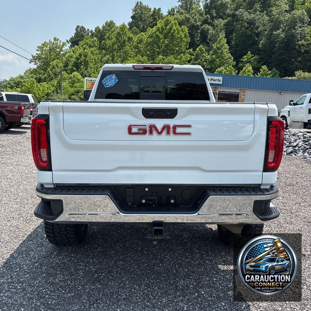 2023 GMC Sierra 2500HD SLT