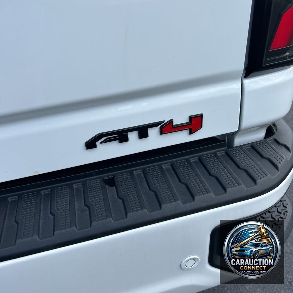 2024 GMC Sierra 2500 AT4