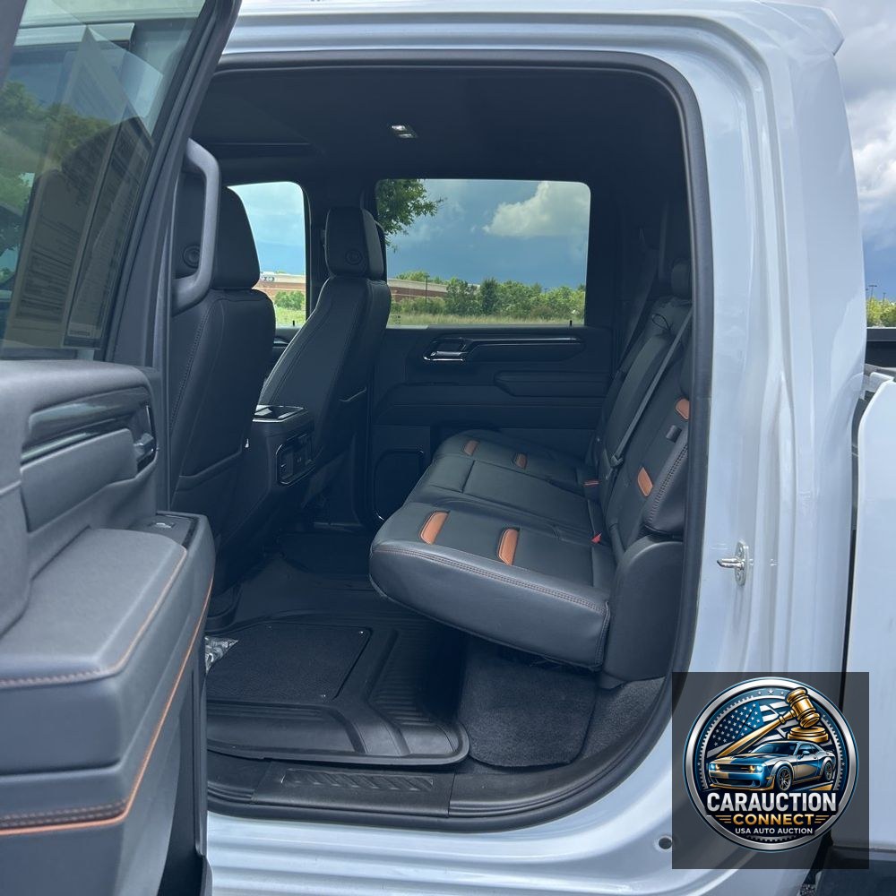 2024 GMC Sierra 2500 AT4