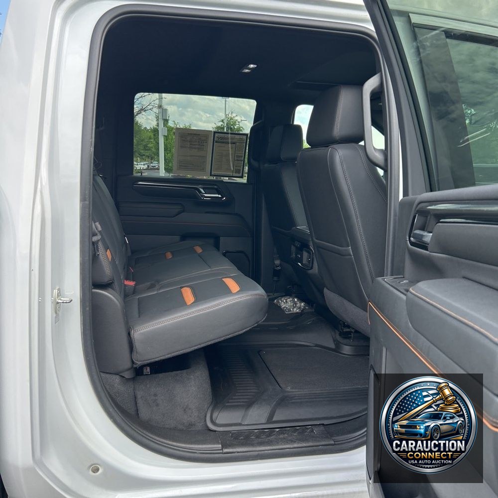 2024 GMC Sierra 2500 AT4