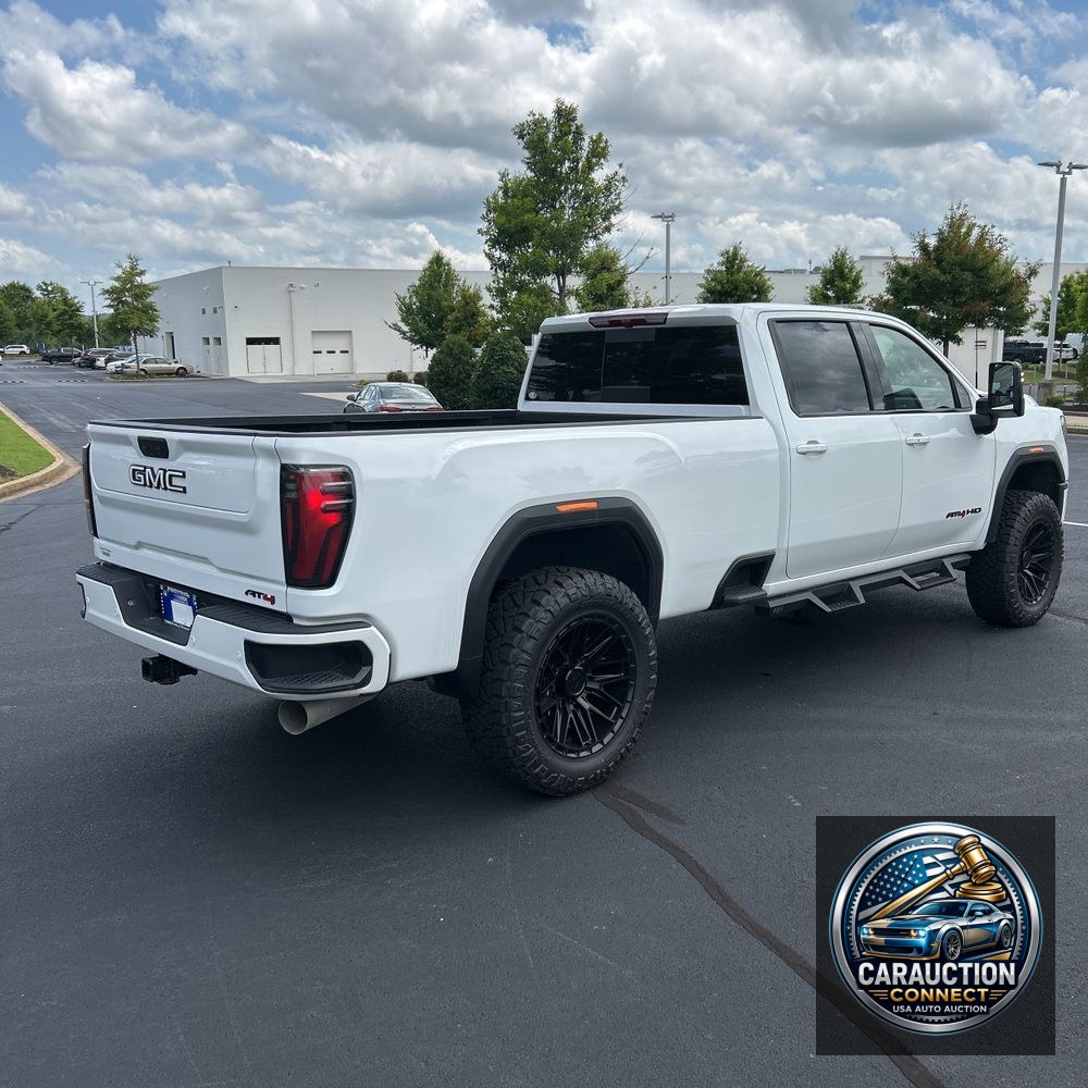2024 GMC Sierra 2500 AT4