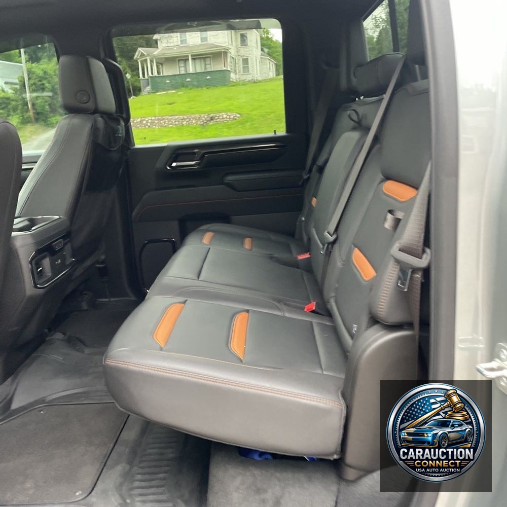 2024 GMC Sierra 2500 AT4