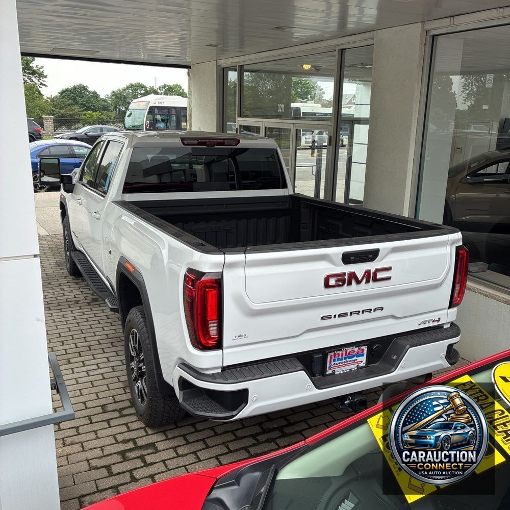 2023 GMC Sierra 2500HD AT4