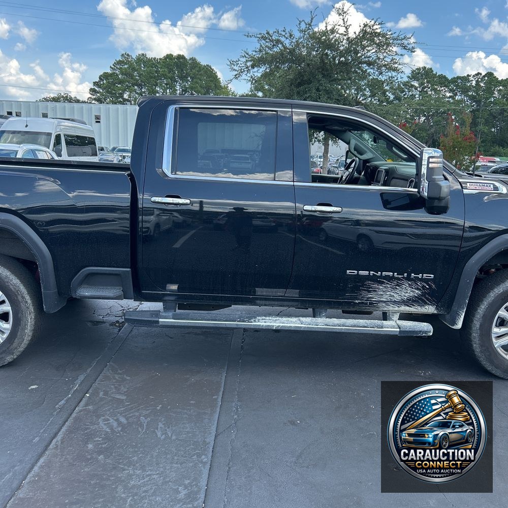 2023 GMC Sierra 2500HD Denali